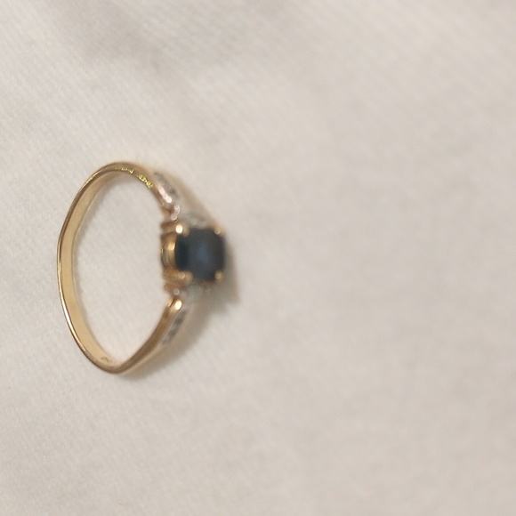 Sapphire Ring in gold and diamonds - Picture 3 of 5